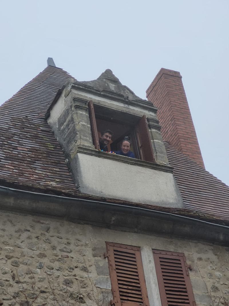 Une lucarne et sa cheminée