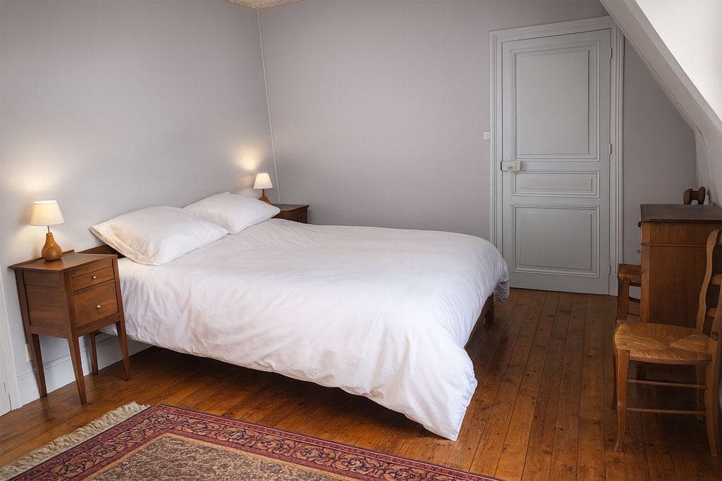 Chambre Pivoine, sous les toits